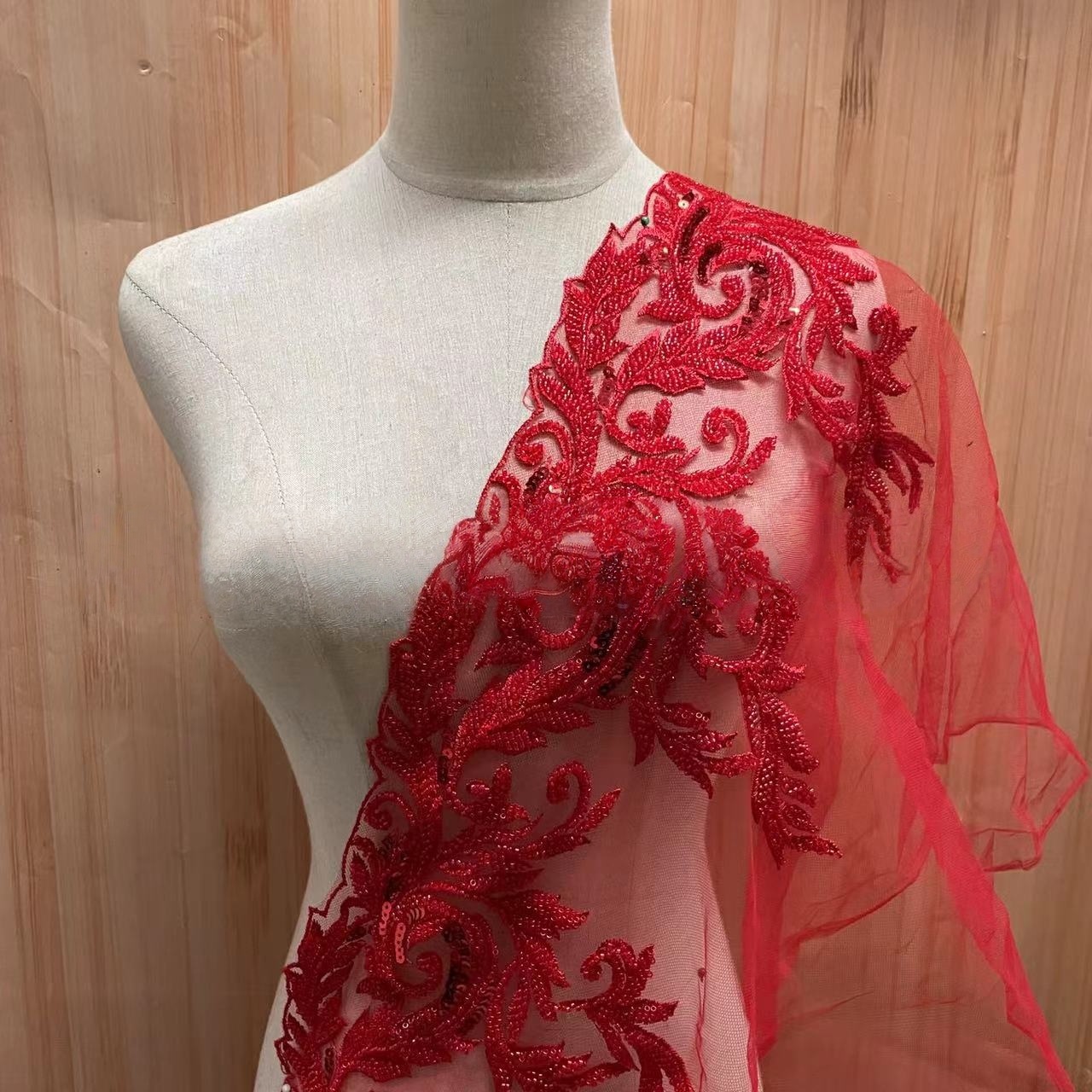 Adorno de encaje bordado con c - Embroidery Gradient reseña y precio