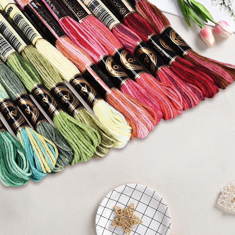 Hilo de Bordar de 105 Yardas,  - Embroidery Gradient reseña y precio